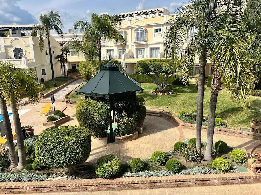 Apartment Stunning & Ultra Central 3 Bed, Walk Everywhere! Marbella Spain